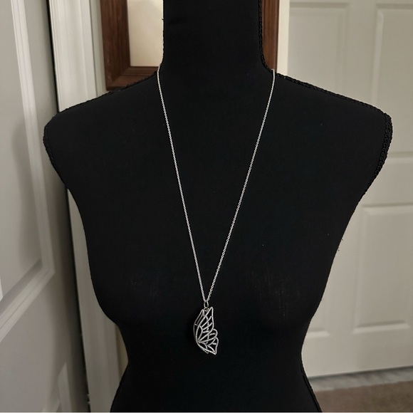 Pandora ‘New Beginning’ Silver Butterfly Necklace - Picture 2 of 3